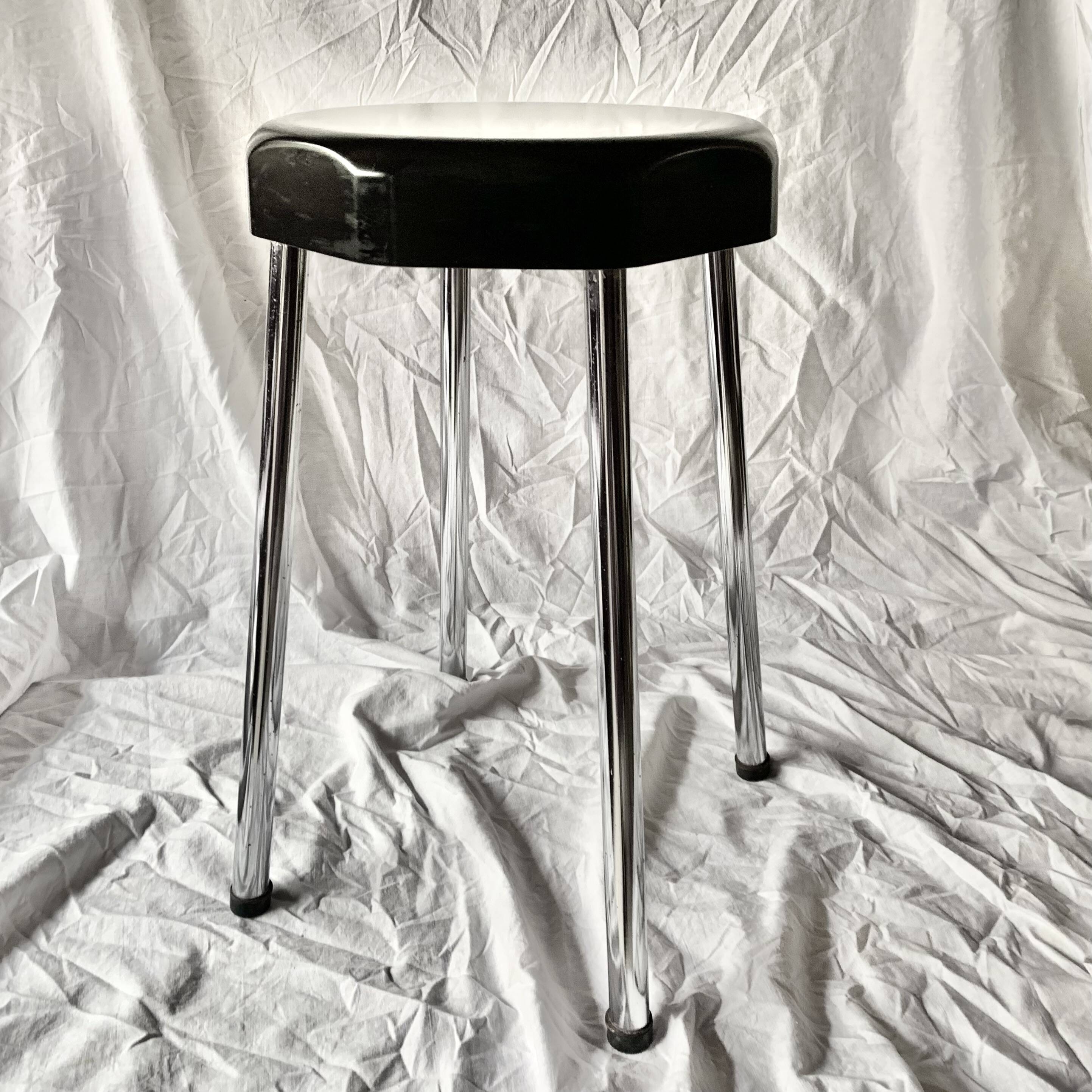 Vintage stool in black Bakelite and chrome metal Supra Luxe