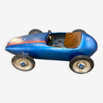 Pedal car