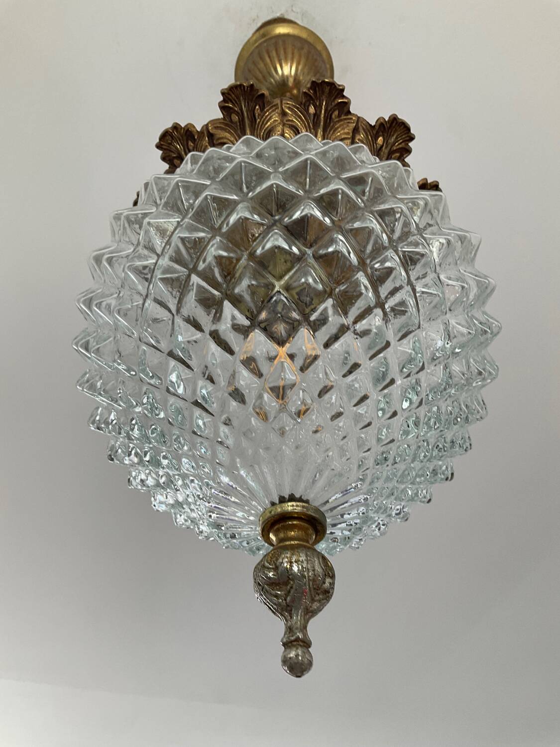 Vintage Pineapple pendant light in molded glass and gold metal
