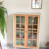 Vintage showcase