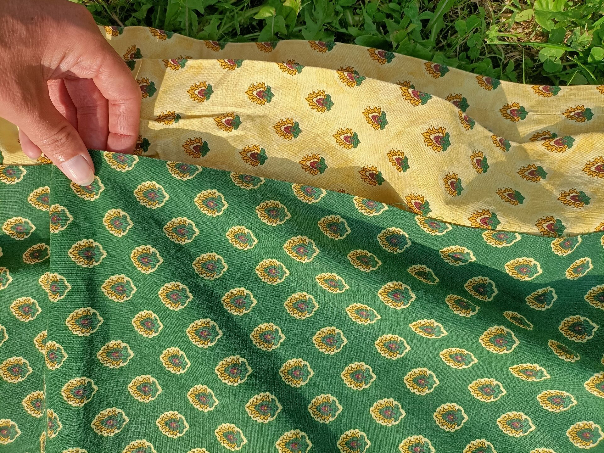 Retro Provençal tablecloth