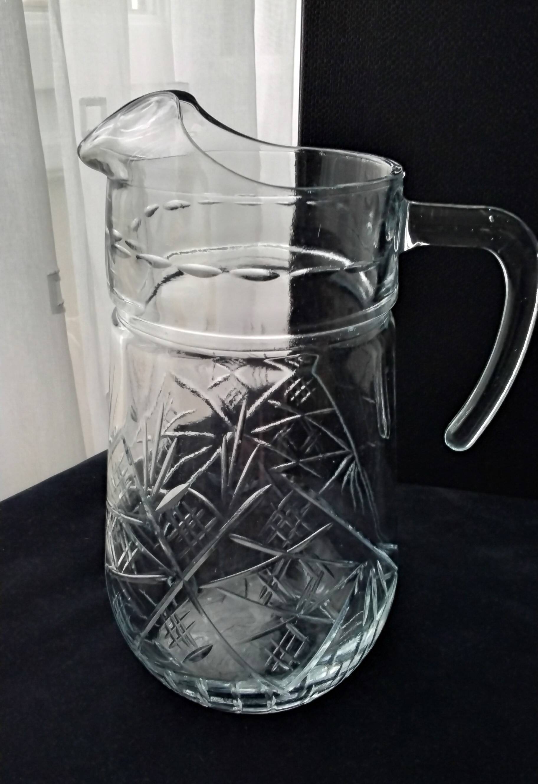 Jug, moulded pressed glass water carafe 1.6 L