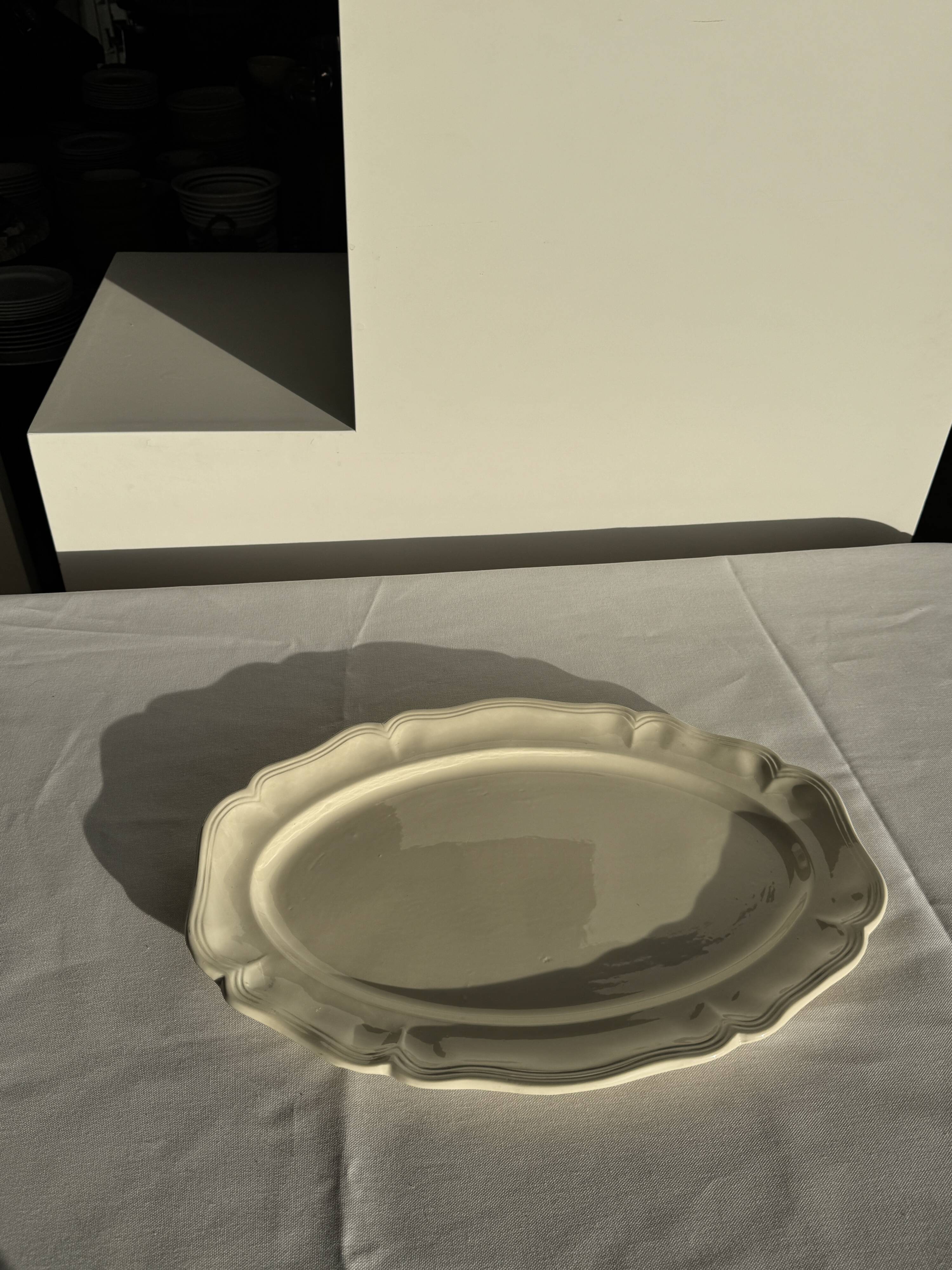 Large oval cream earthenware dish Sarreguemines France L44