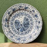 Plat en faïence de Delft, signé la griffe de porcelaine