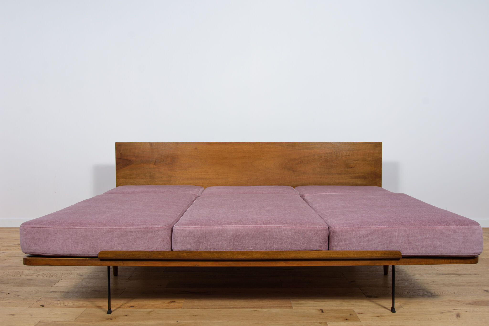 Czechoslovakian sofa from UP Zavody, 1960s
