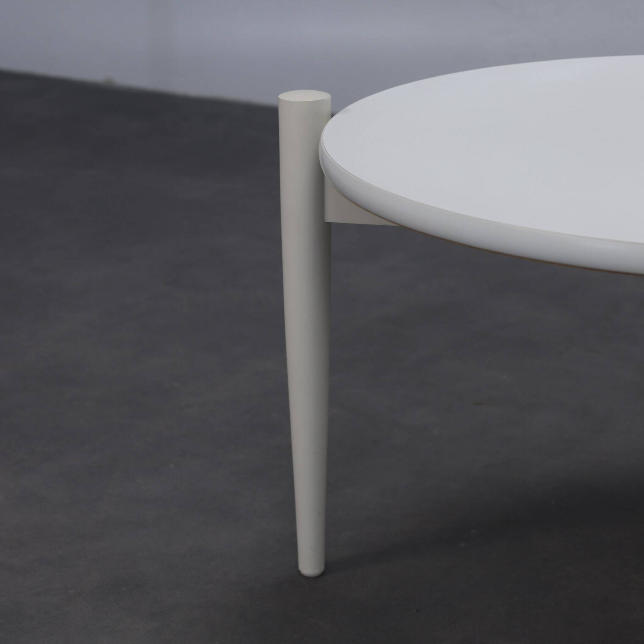 Table basse ronde, années 1970