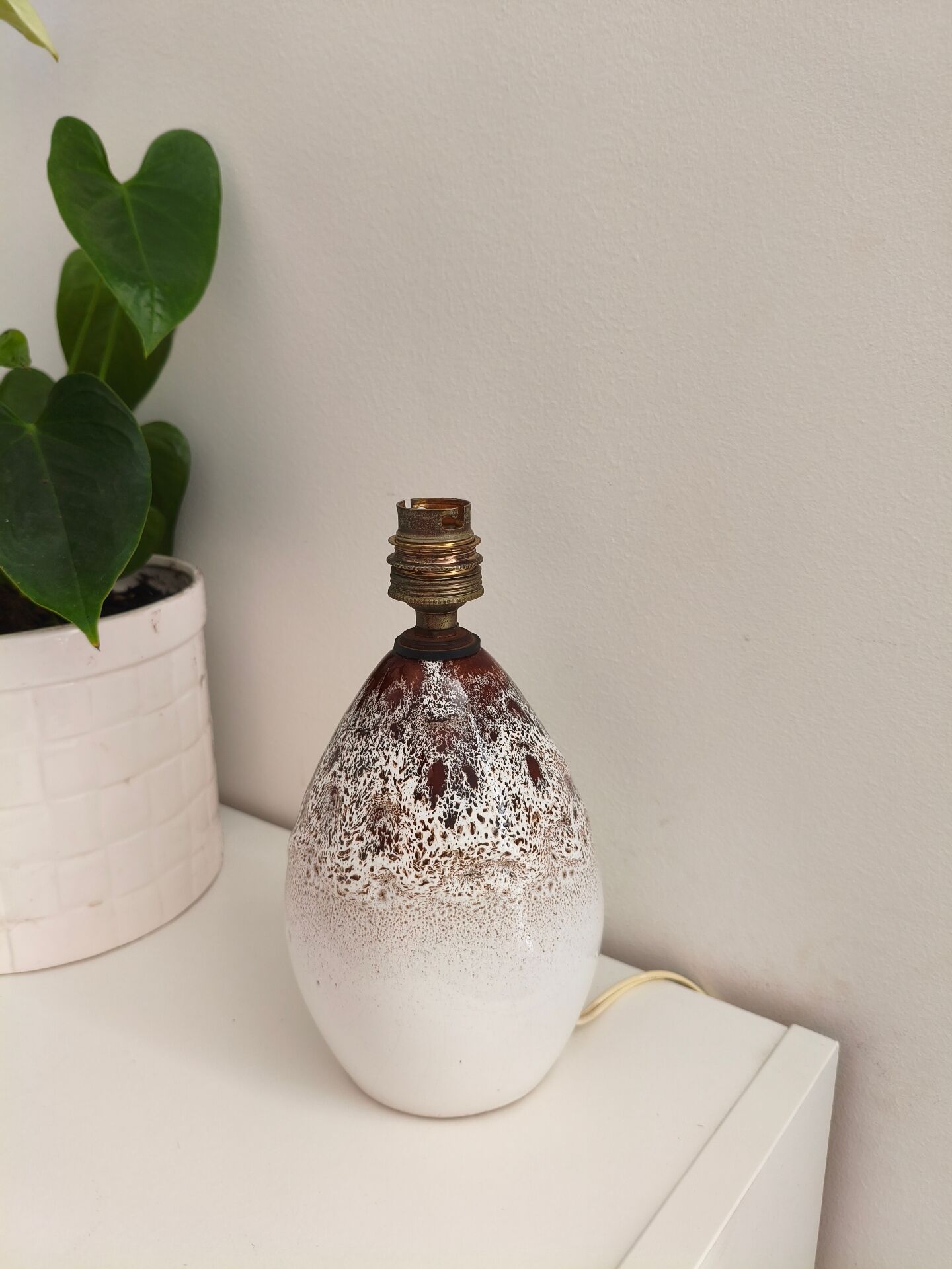 Vintage lamp base in glazed ceramic