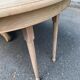 Table à manger ronde pied central extensible décapée en bois massif 3 rallo