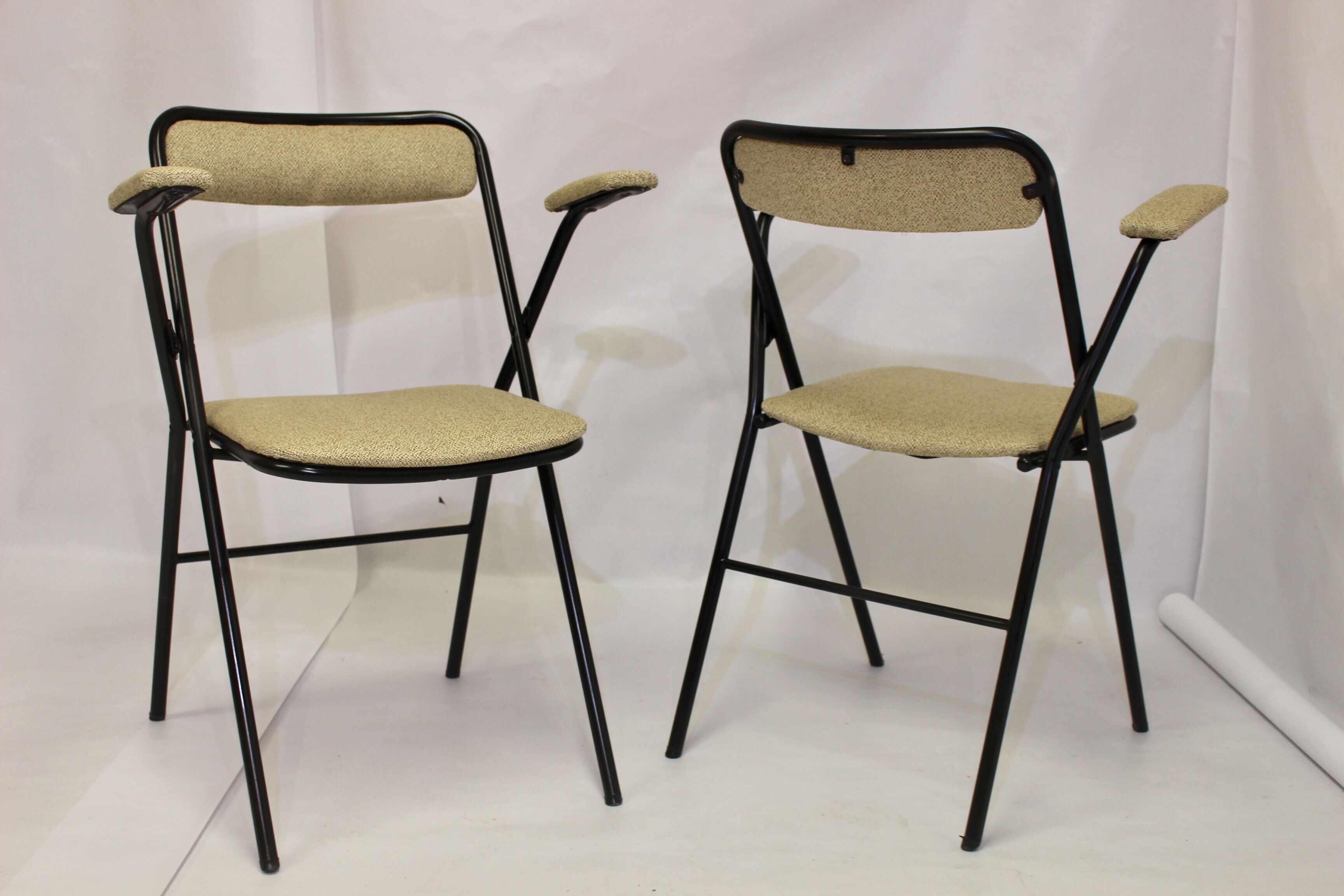 Pair of folding chairs with vintage armrests, 70s
