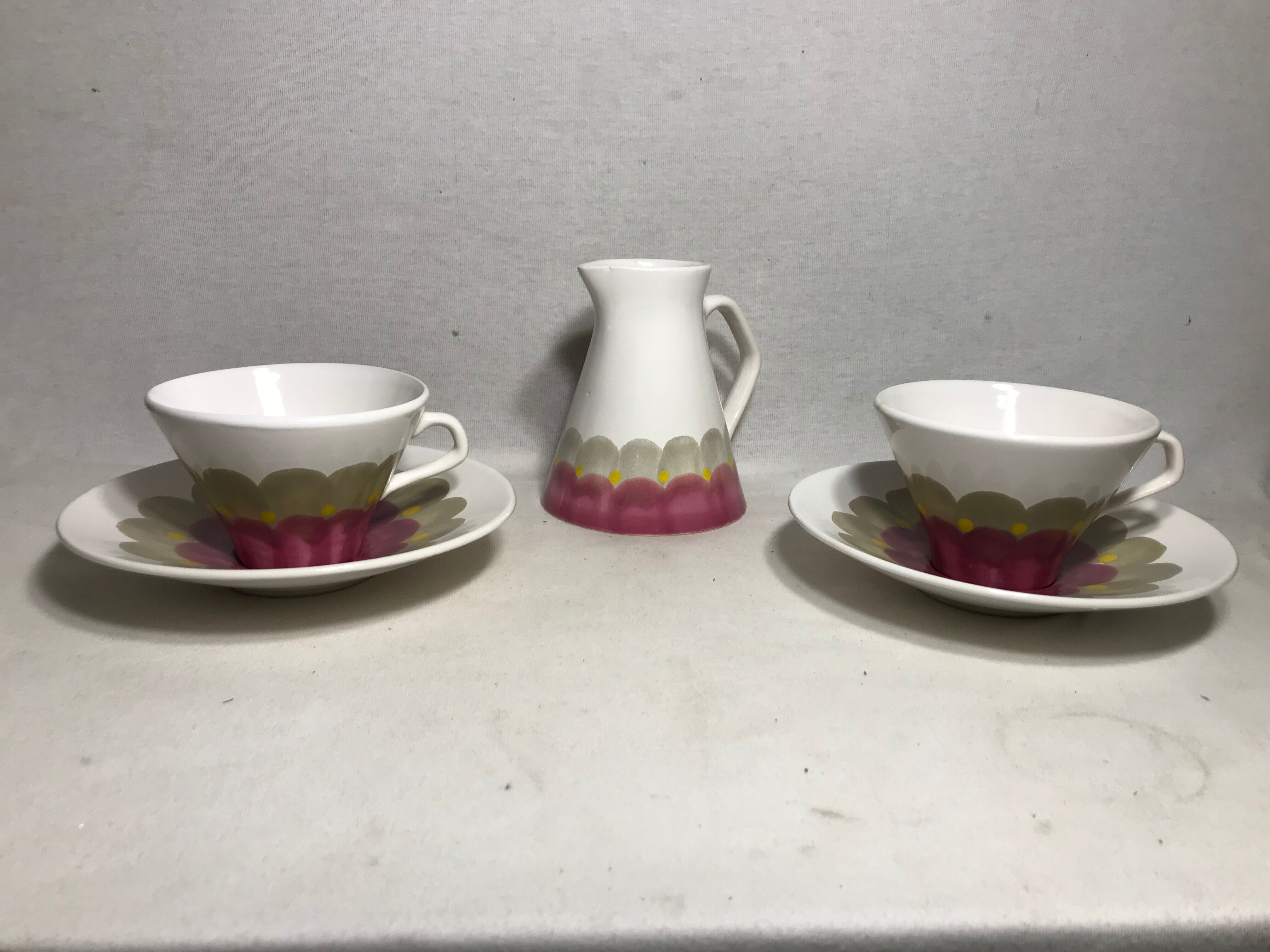 Cups + kitchen Vintage pitcher Mbfa Pornic Linda