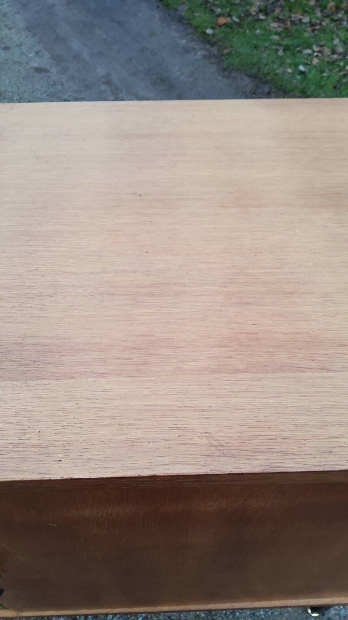 Buffet of the 60s in blond oak metal feet with square section