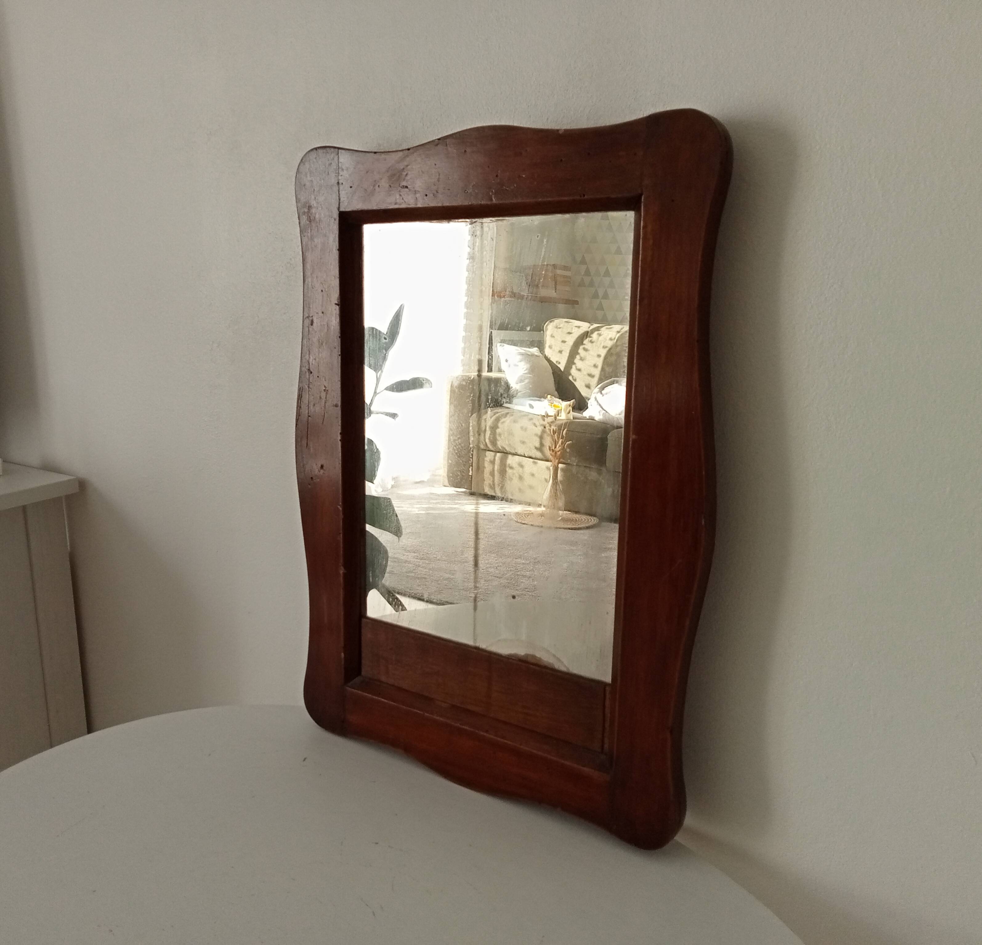 Miroir ancien en bois rustique