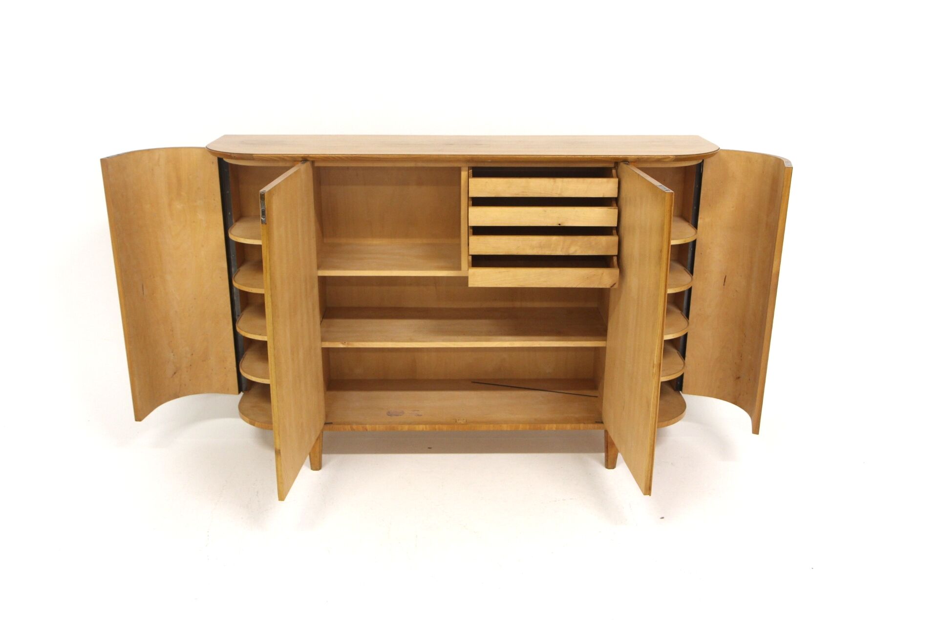 Enfilade scandinave en noyer, Swedish modern, Suède, 1940