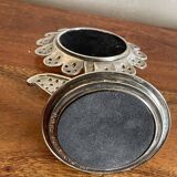 Flower mirror pocket emptier