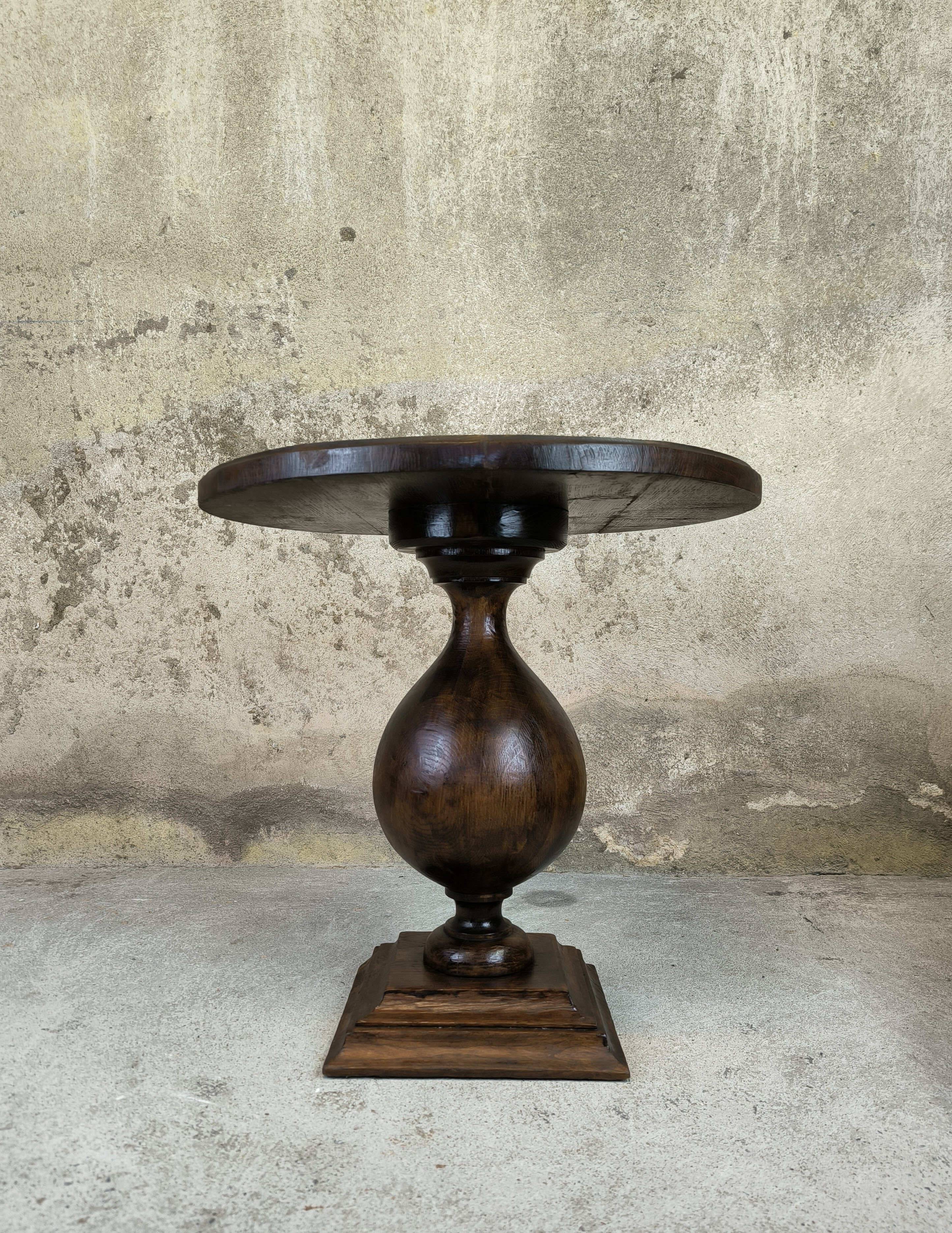 Vintage side table in solid wood