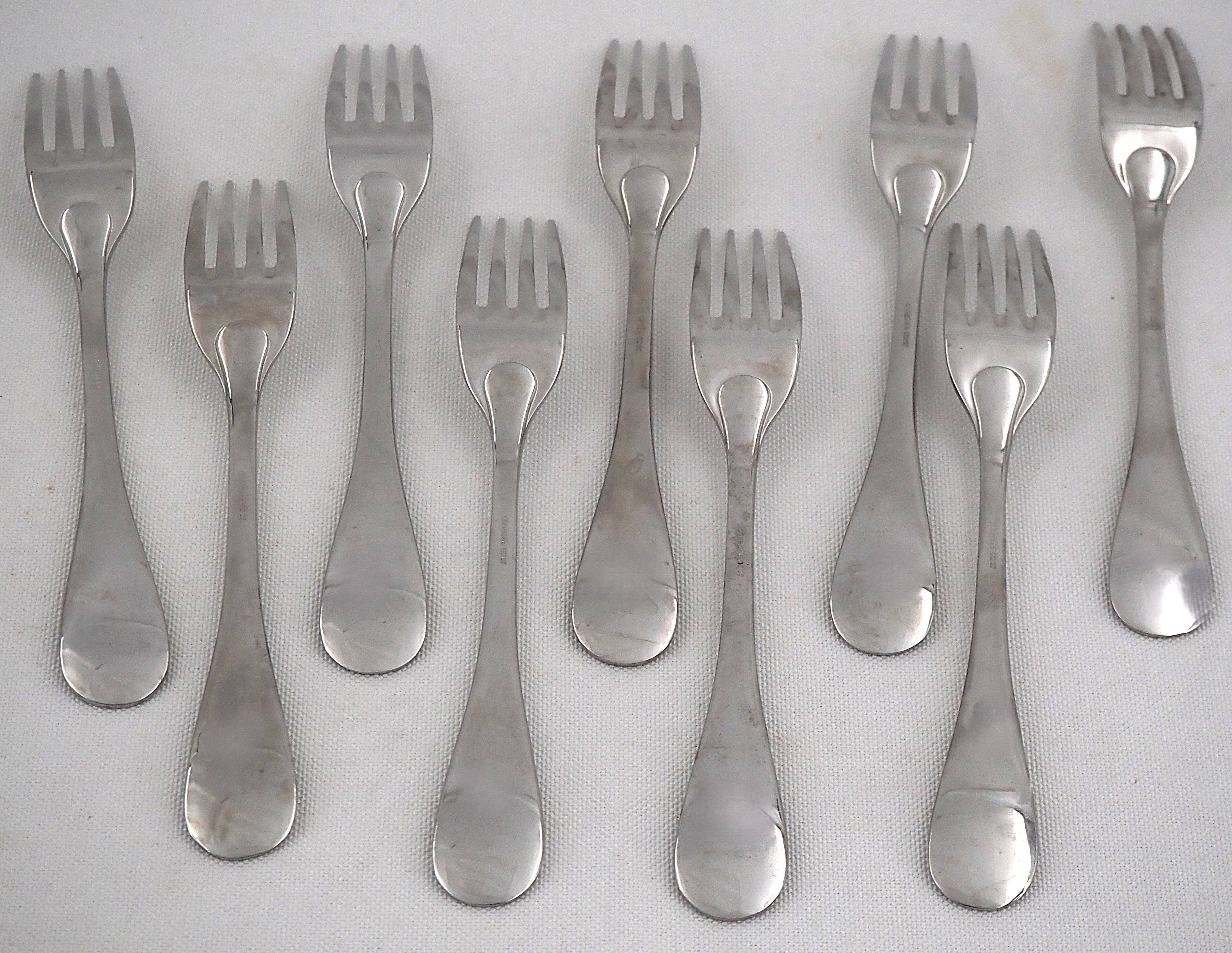 Christofle acier berry, 9 dessert forks, 17 cm in excellent condition.