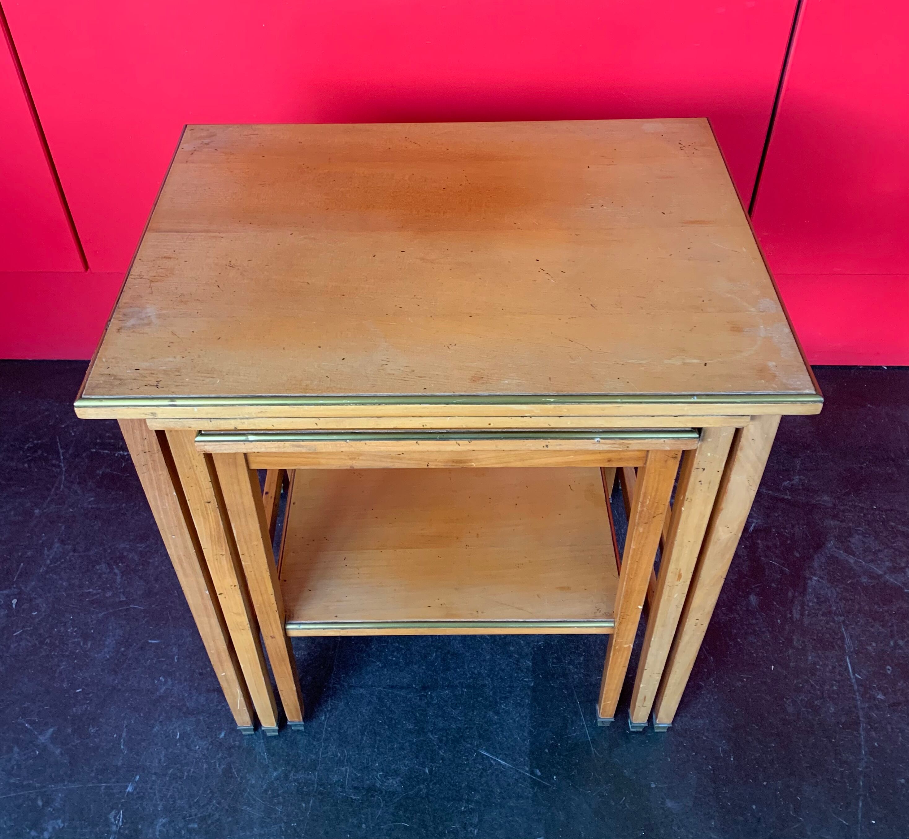 Tables gigognes board style