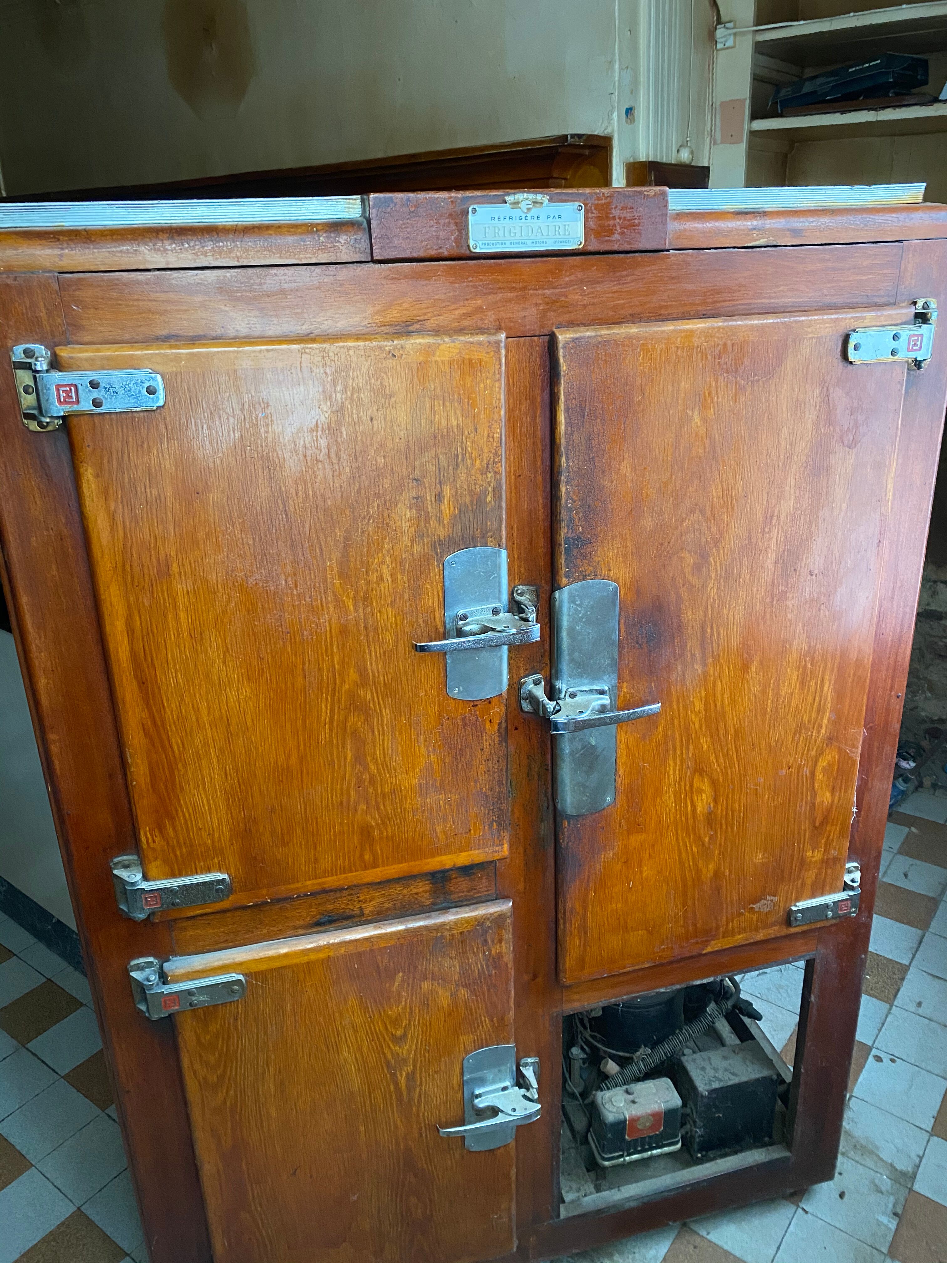 Buffet ancien Frigo vintage de bar