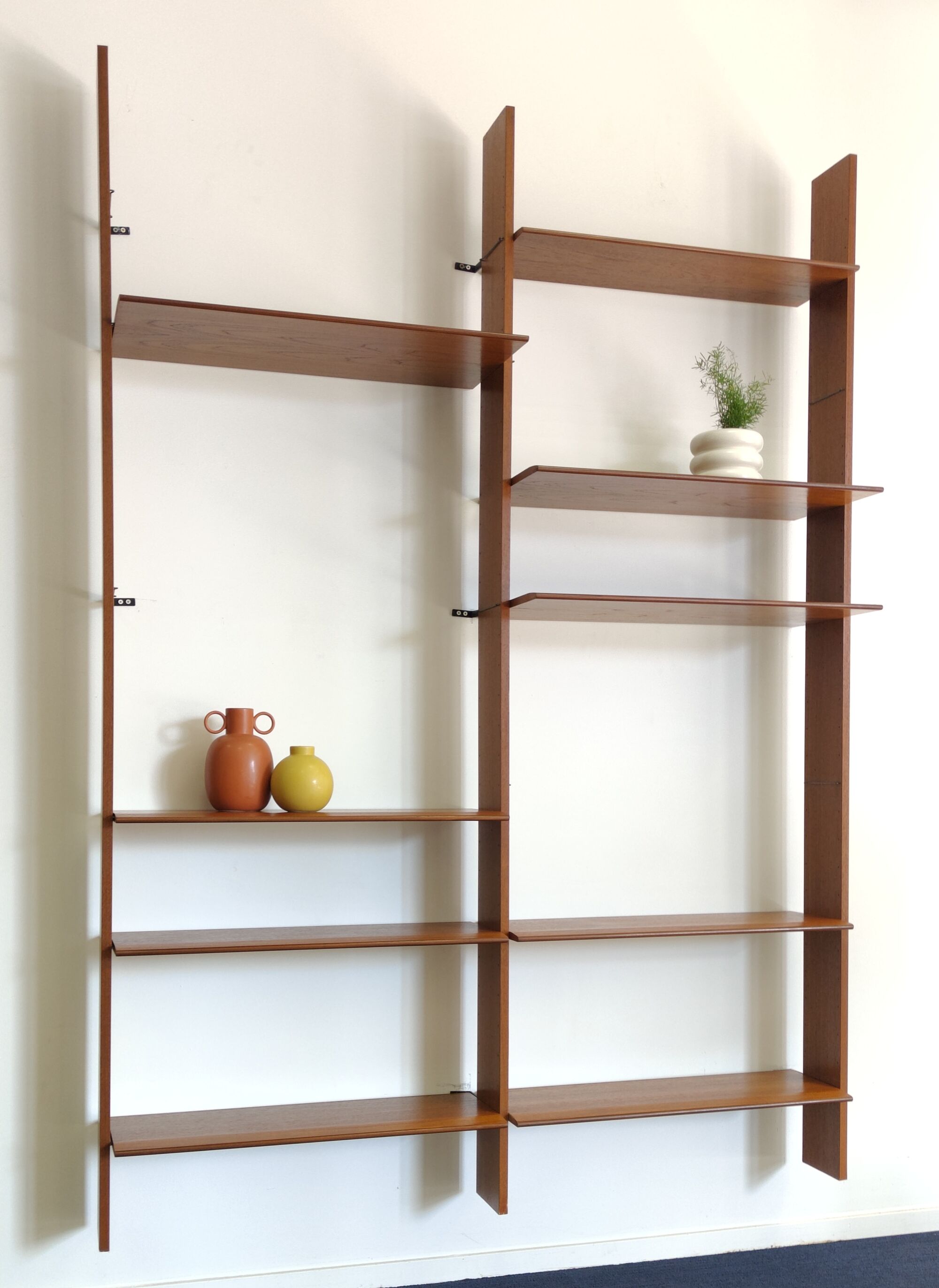 Mid-century vintage library wall shelf
