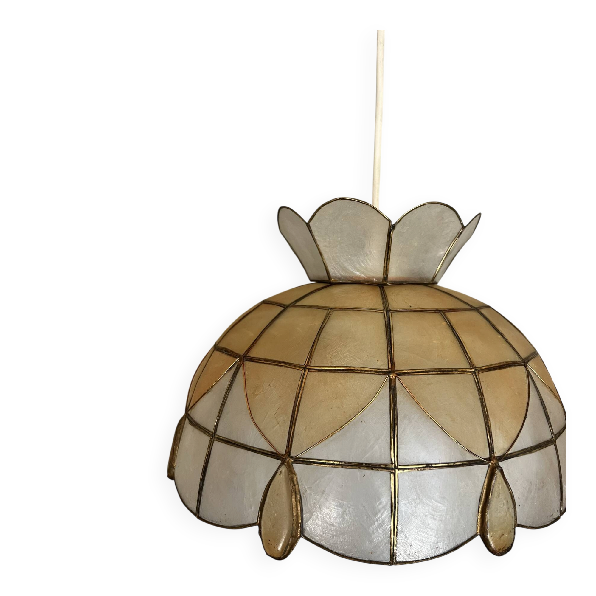 Mother-of-pearl pendant