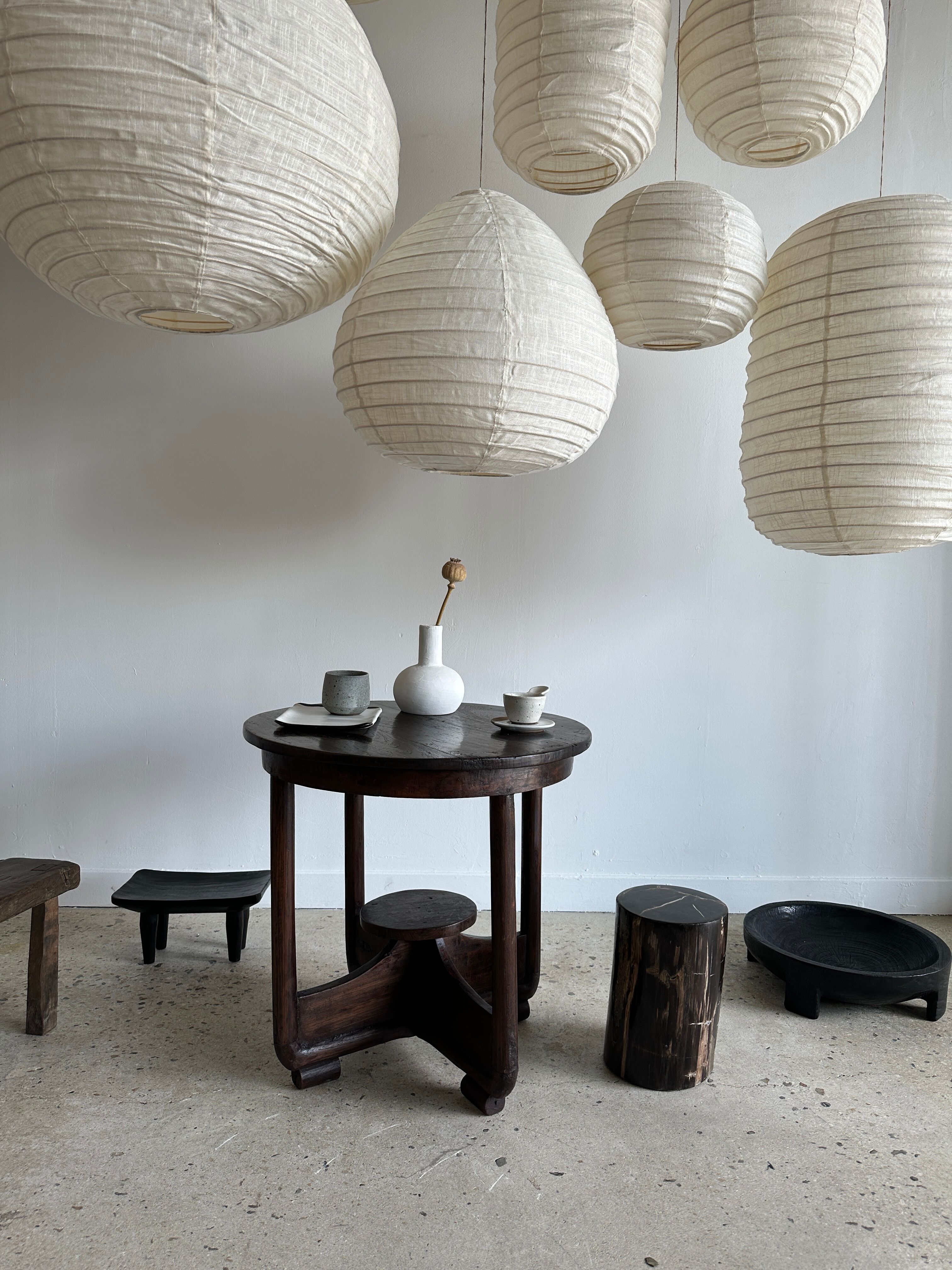 Suspension in rattan and natural japanese linen in the shape of a drop