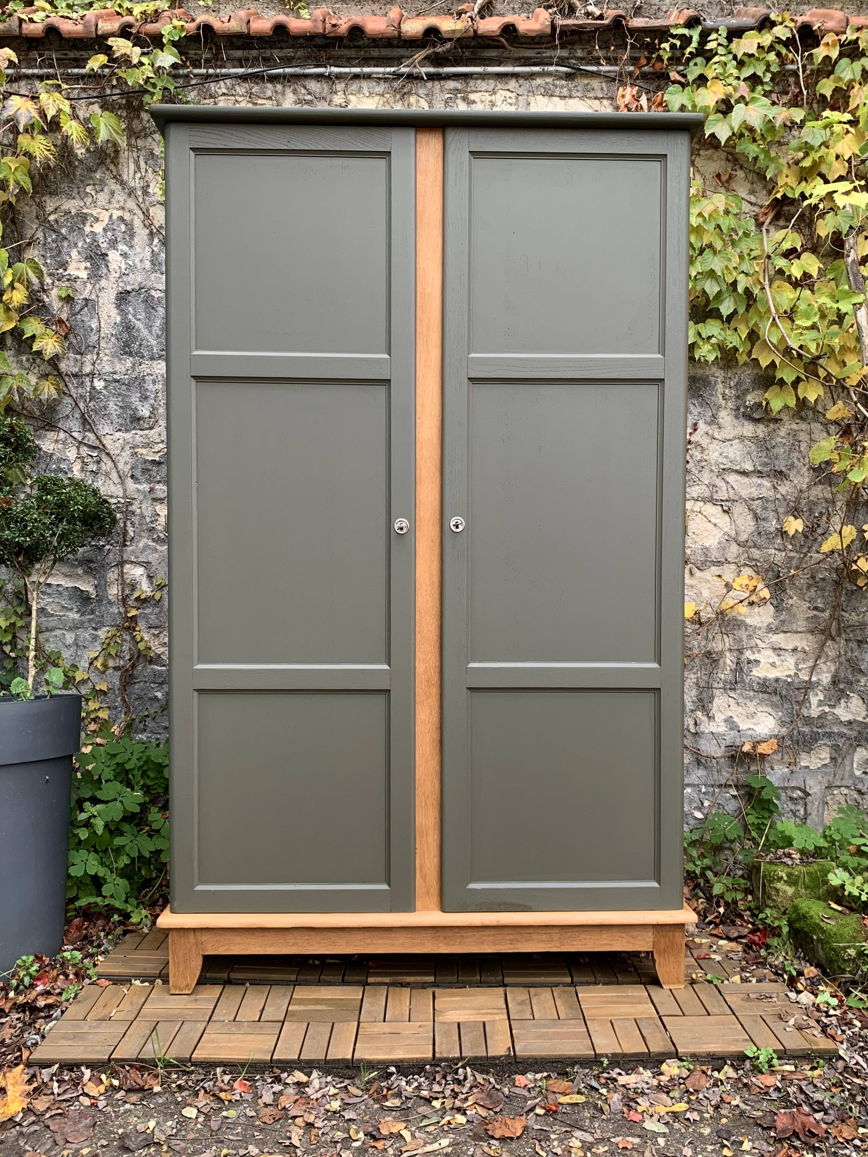 Parisian solid oak wardrobe 1960