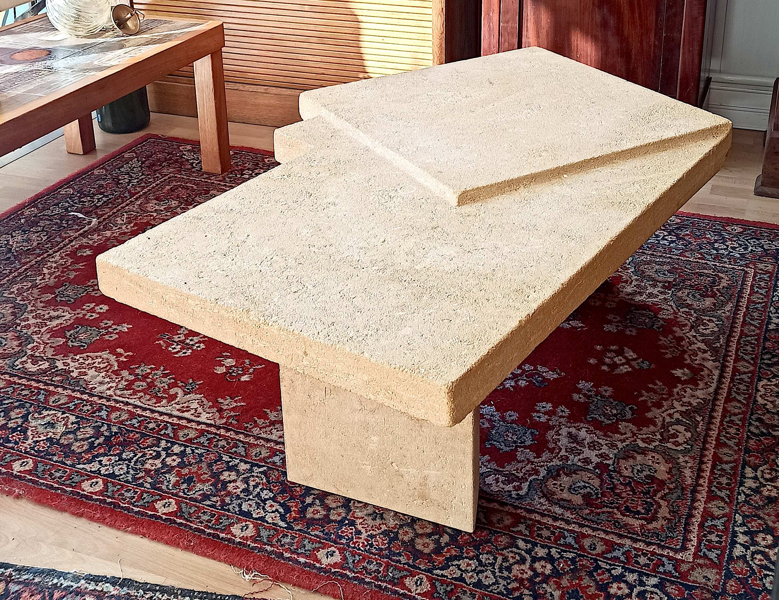 Brutalist coffee table 70s natural stone of Les Eyzies