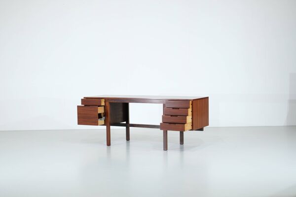 Bureau Canaan par Marcel Breuer pour Gavina - 1960s