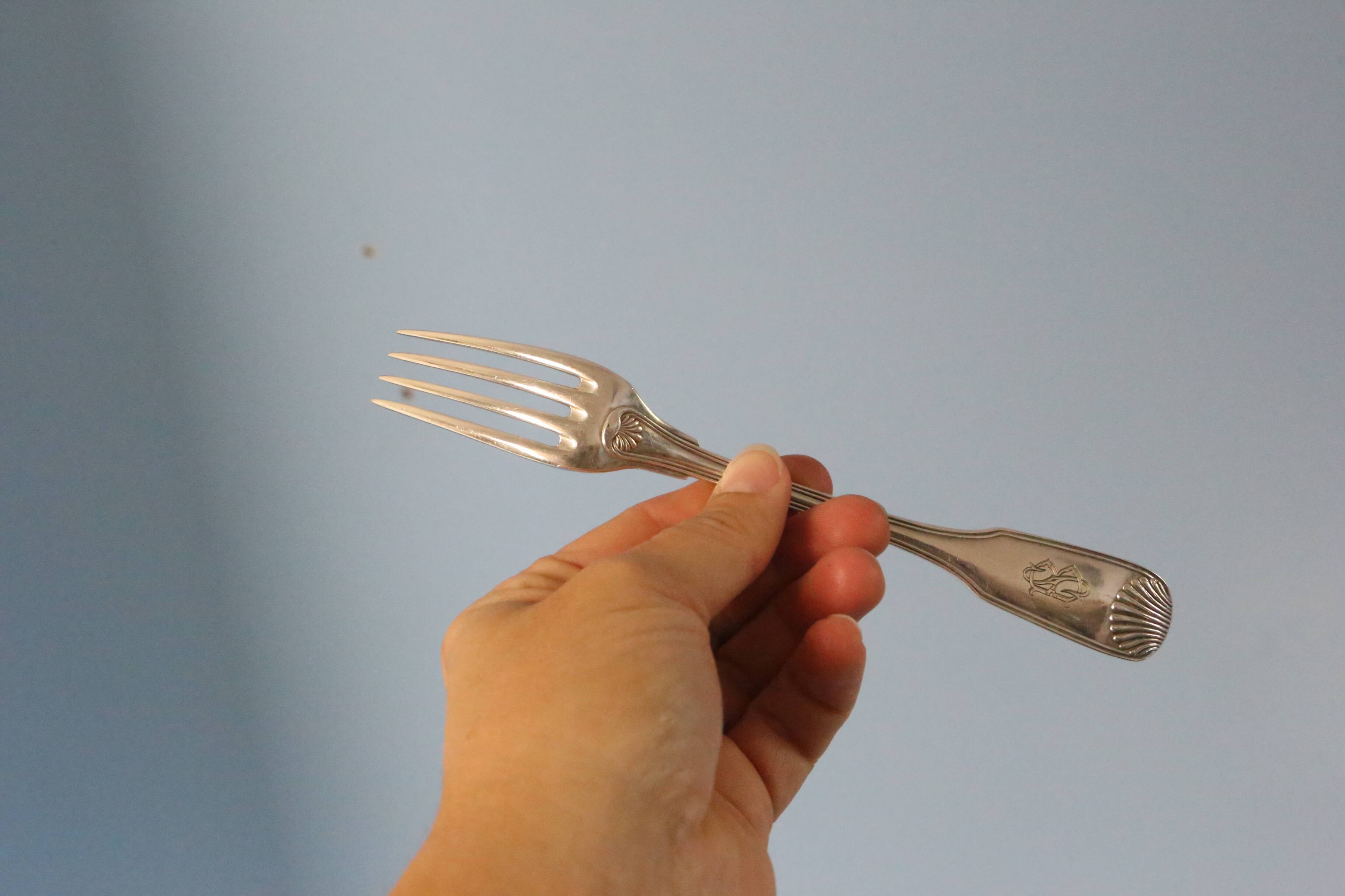 Set of 6 Cailar Bayard dessert forks, Coquille, monogrammed, early 20th century