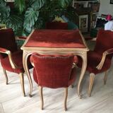 "The Kiss to the Queen" game table and its 4 Bridge chairs