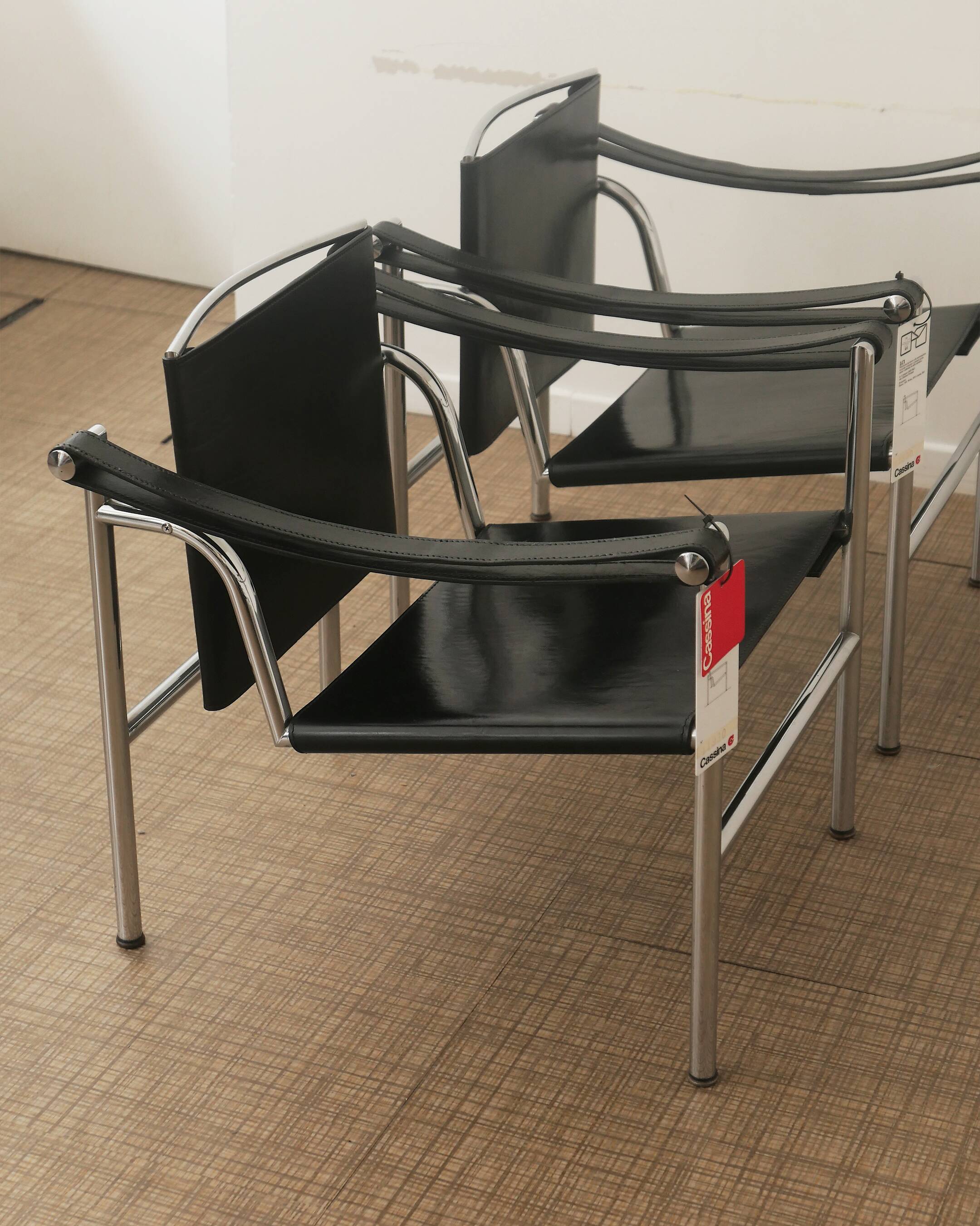 Paire de fauteuils LC1 Le Corbusier / Charlotte Perriand