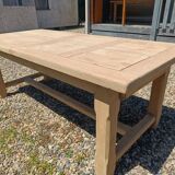 Farm table