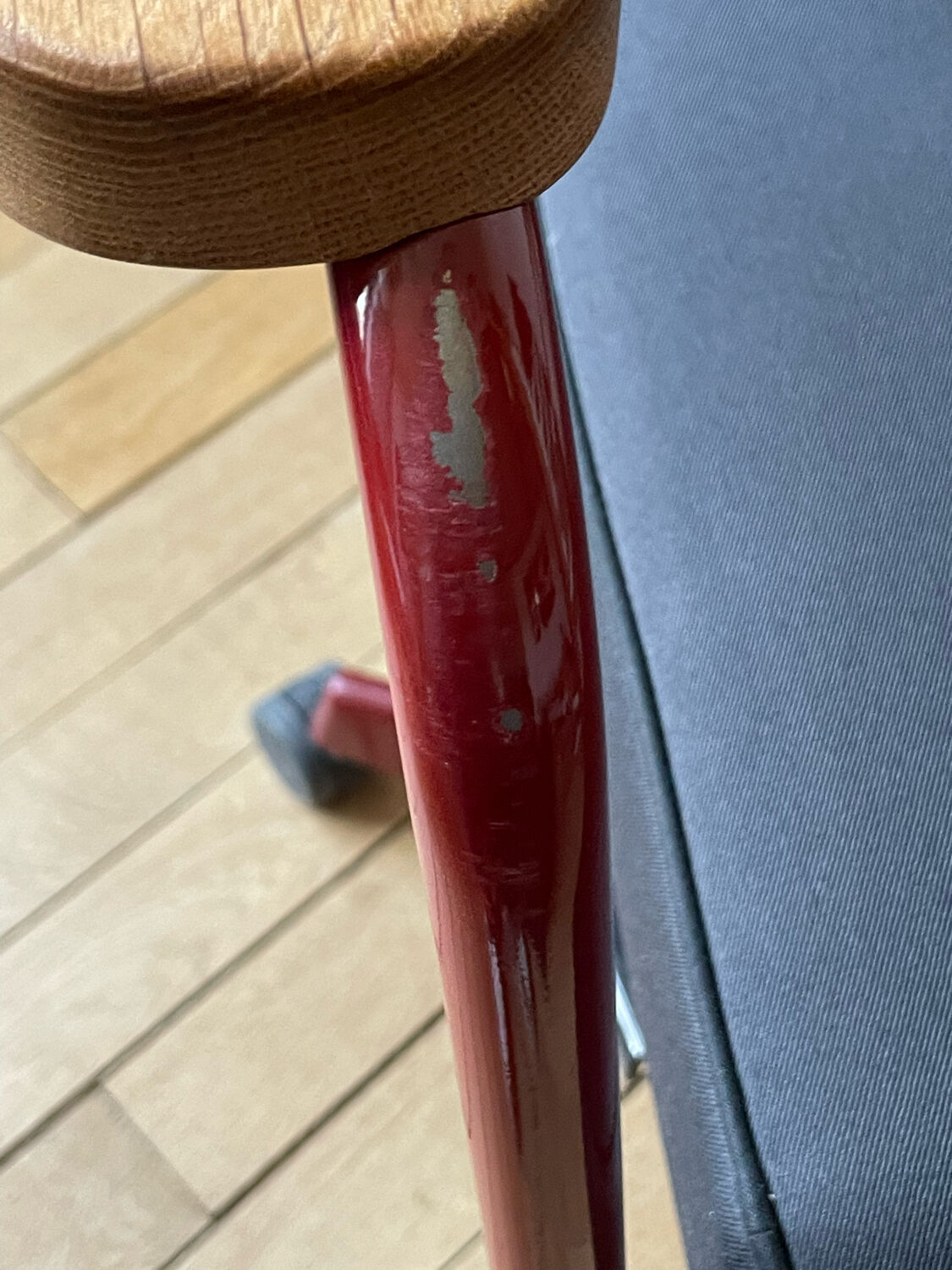 Fauteuil de direction pivotant de Jean Prouvé pour Vitra
