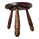 Petit tabouret tripode brutaliste en bois tourné – Vintage ann