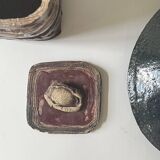 Vintage ceramic closed pocket emptier signed KS