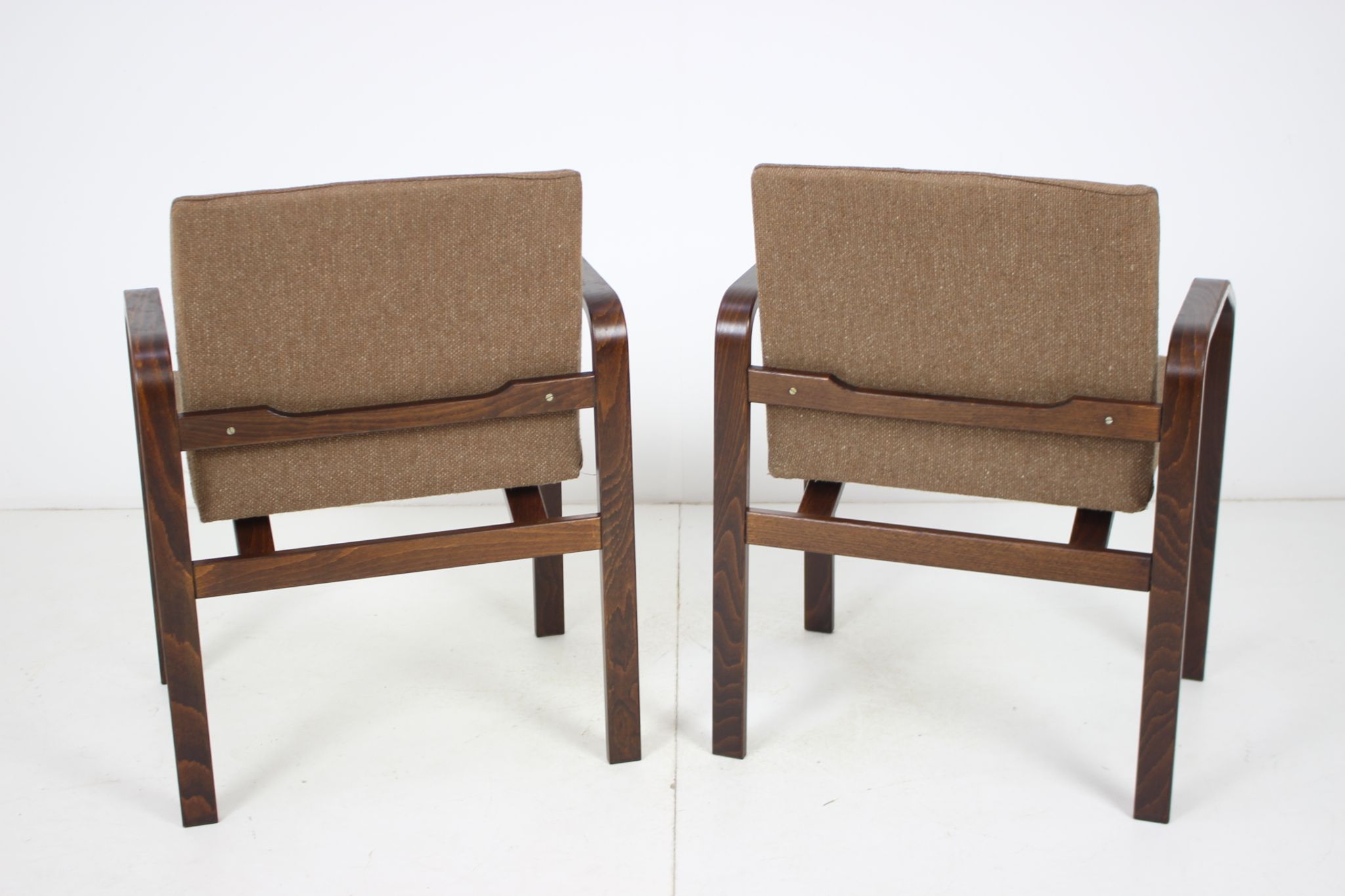 Ensemble de six fauteuils, Ton, Národní podnik Holešov, 1993.