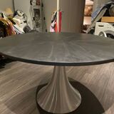 Round black top table with metal legs KARE design