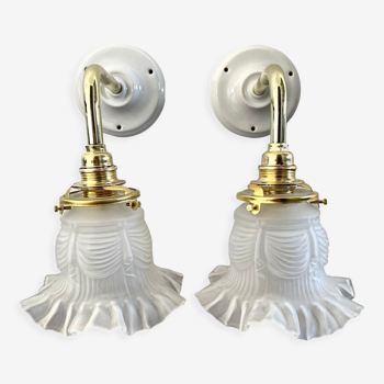 Pair of Art Deco sconces in draped glass electrified to nine