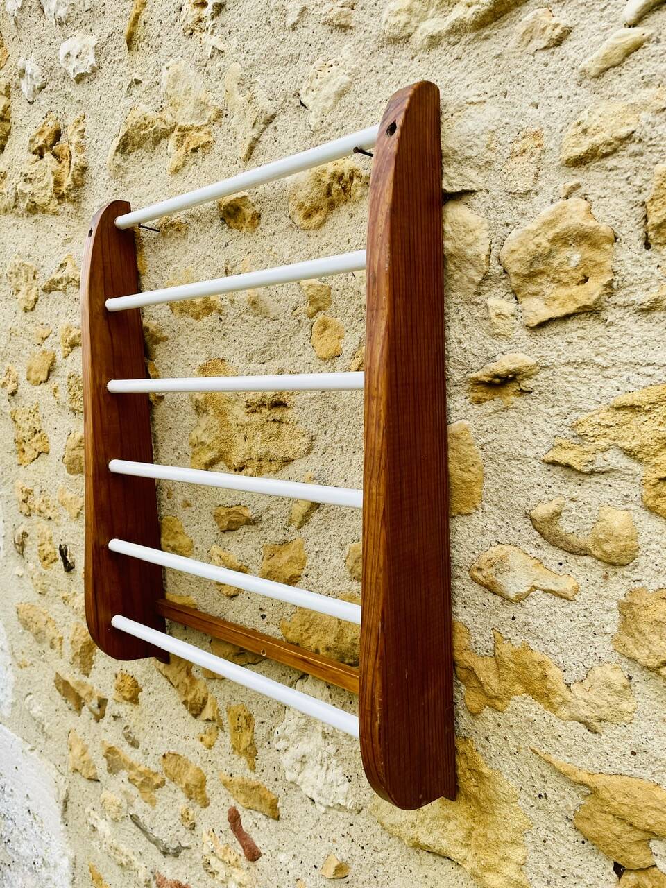 Vintage oak towel rack/wall-mounted bracket, circa 1970s