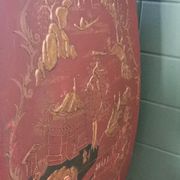 French XIX jumping chest of drawers in Chinese lacquer ox and golden blood