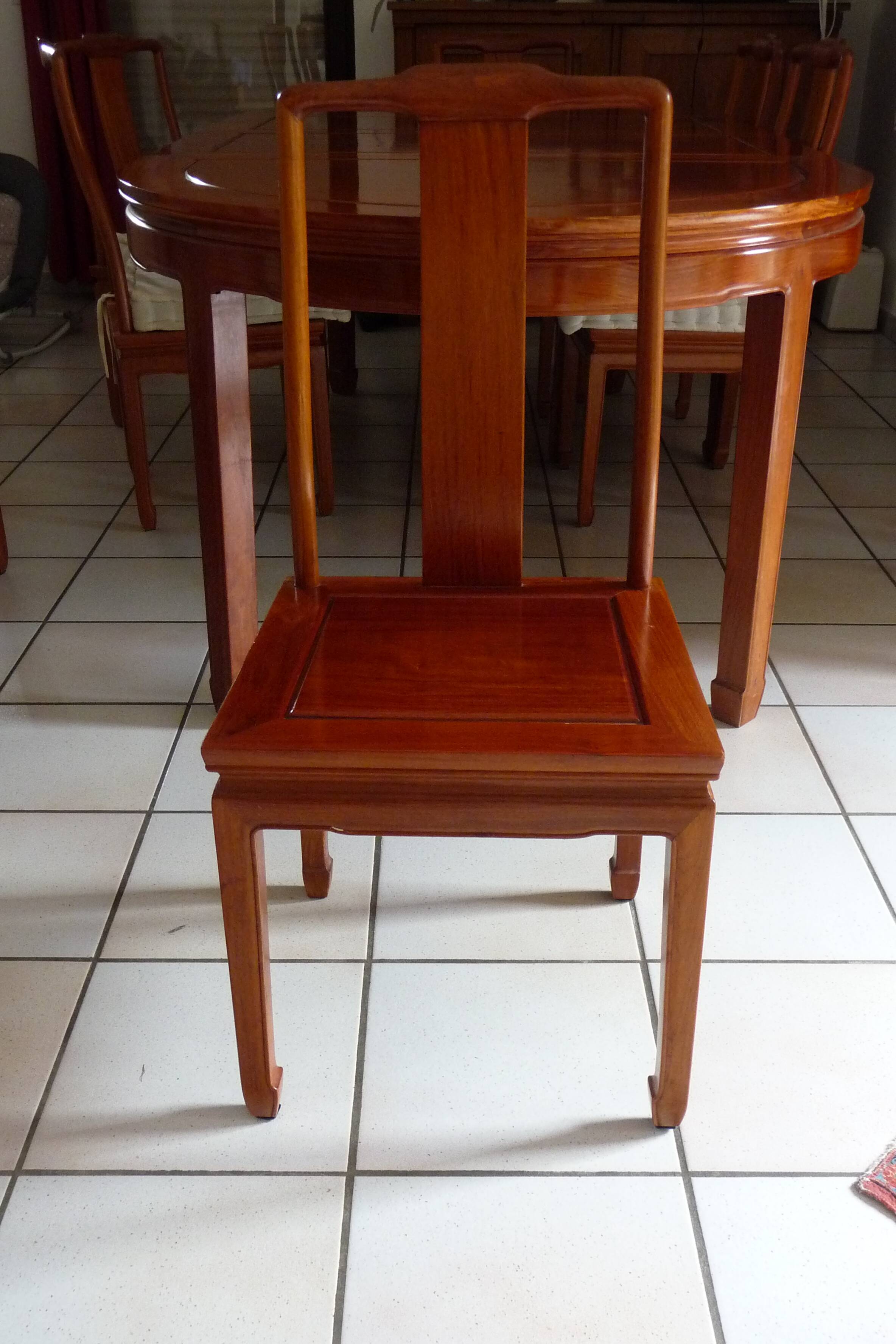Dining table and 6 chairs