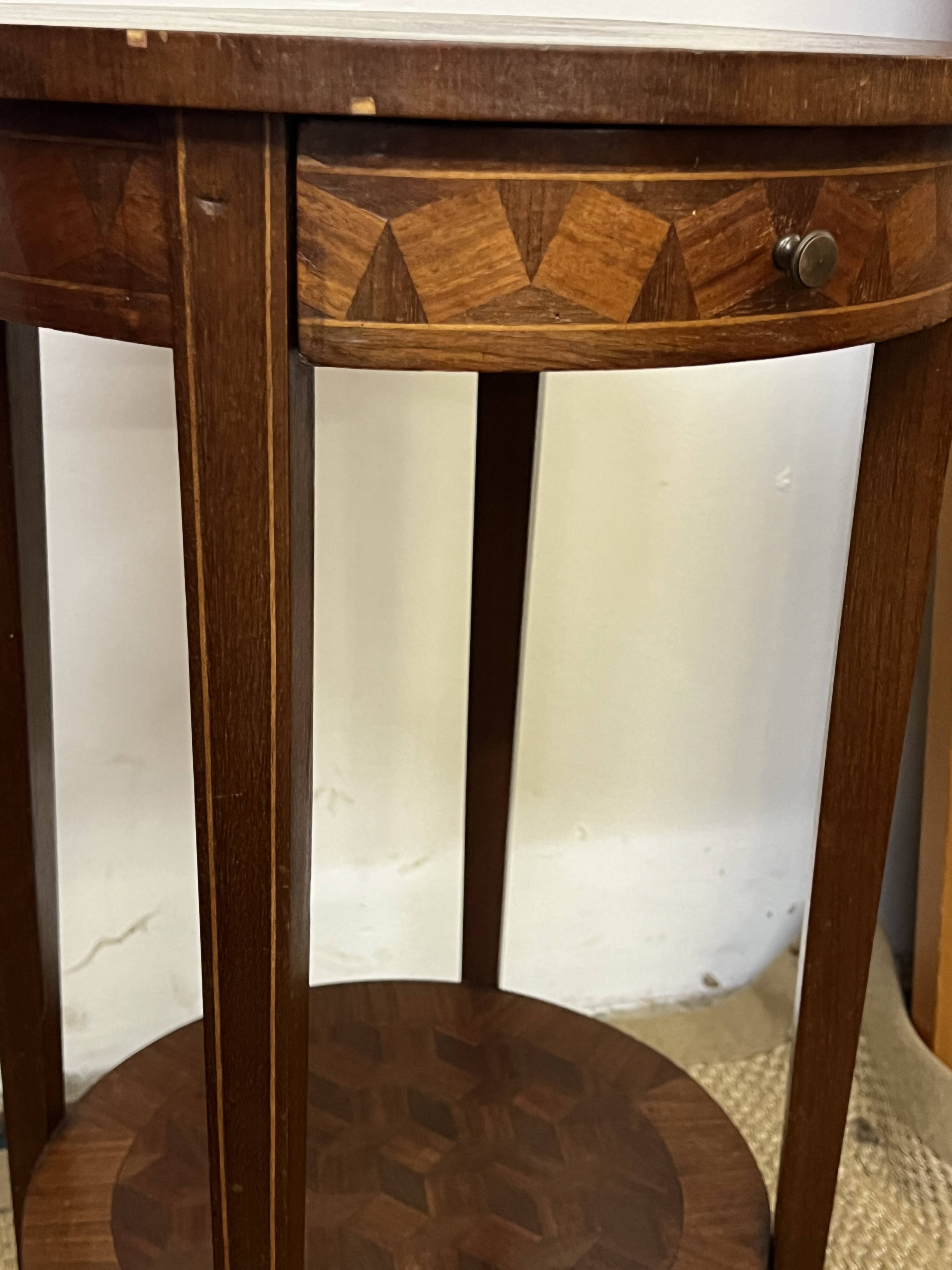 Pedestal table / Round seat in wood marquetry