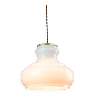 Lampe à suspension mid-century en laiton et opaline, italie