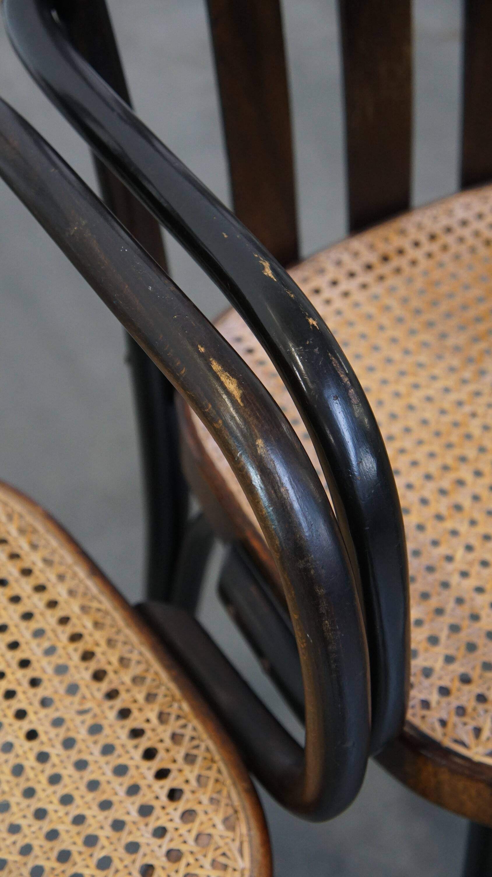 Set of 4 vintage wooden design dining/bistro chairs with woven seats