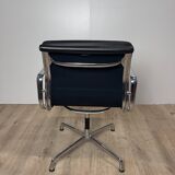 Armchair / Conference Chair By Charles & Ray Eames / Used