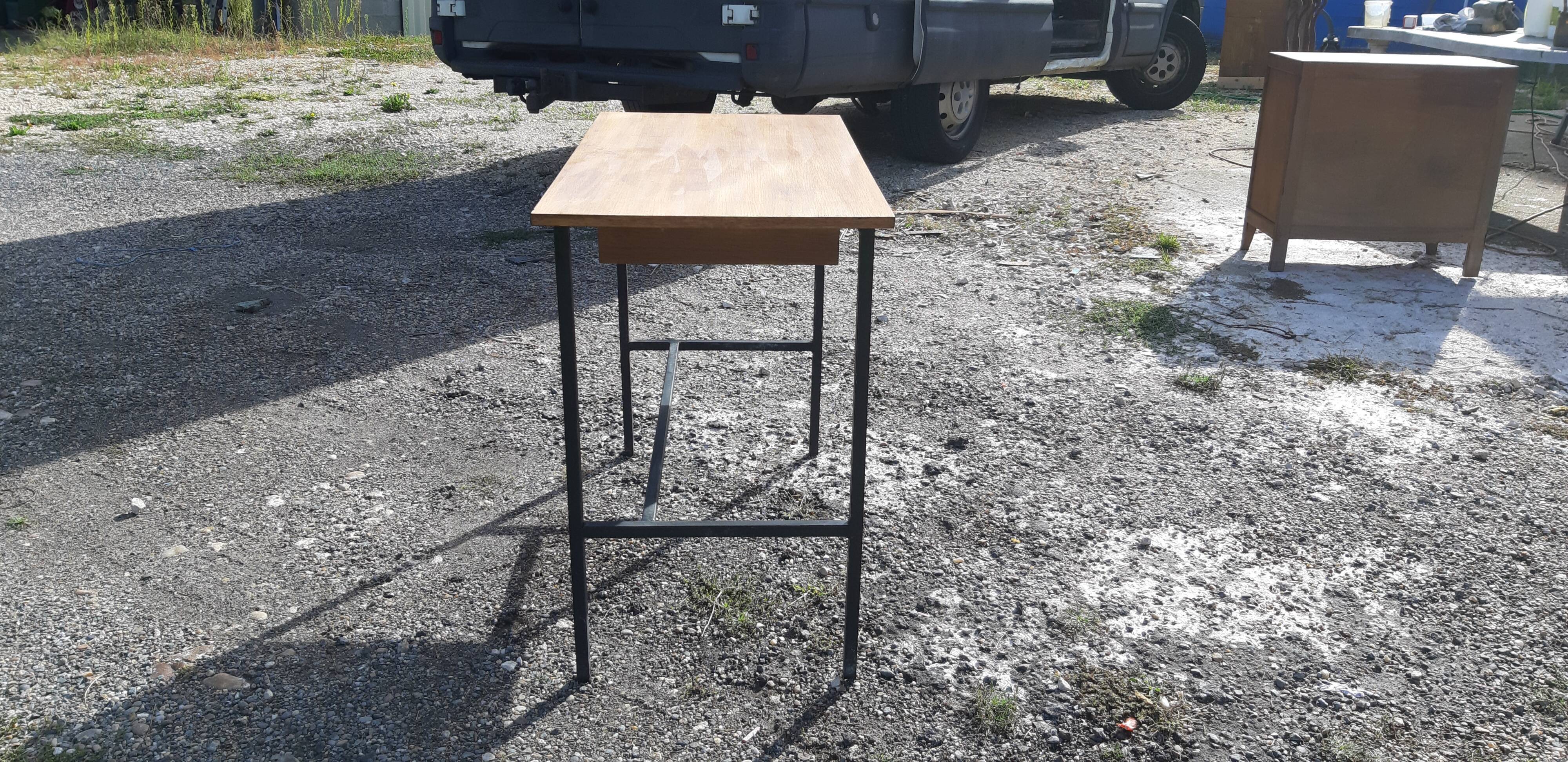 Bureau vintage des Années 50