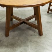 Brutalist ensemble round table 113cm and its 4 rounded stools 1960