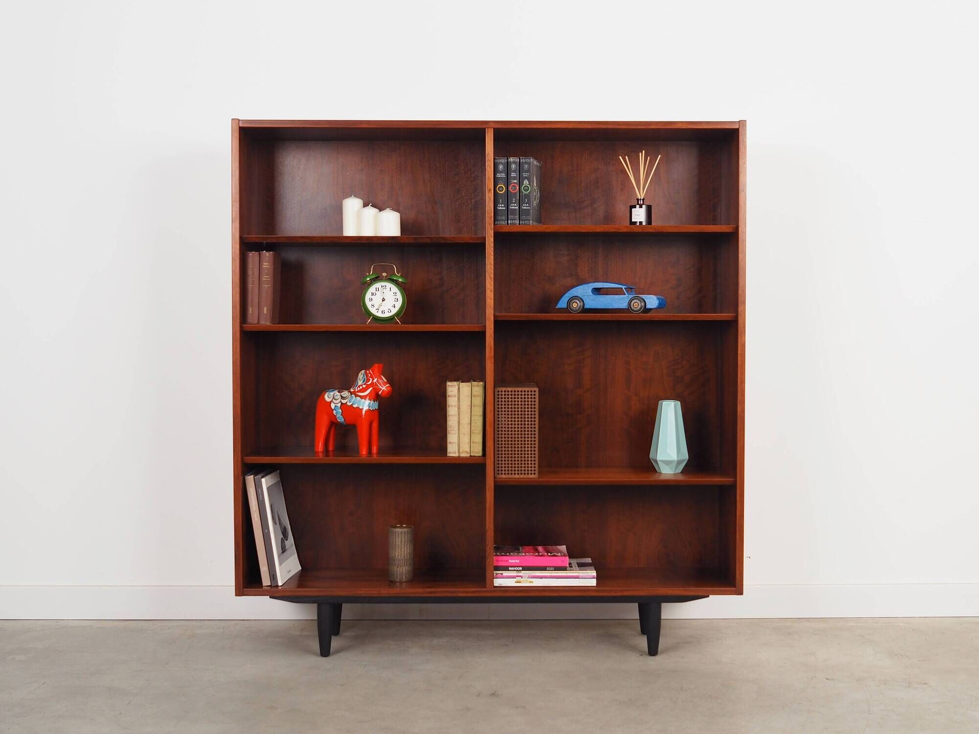 Rosewood bookcase, Danish design, 1970s, production: Hundevad