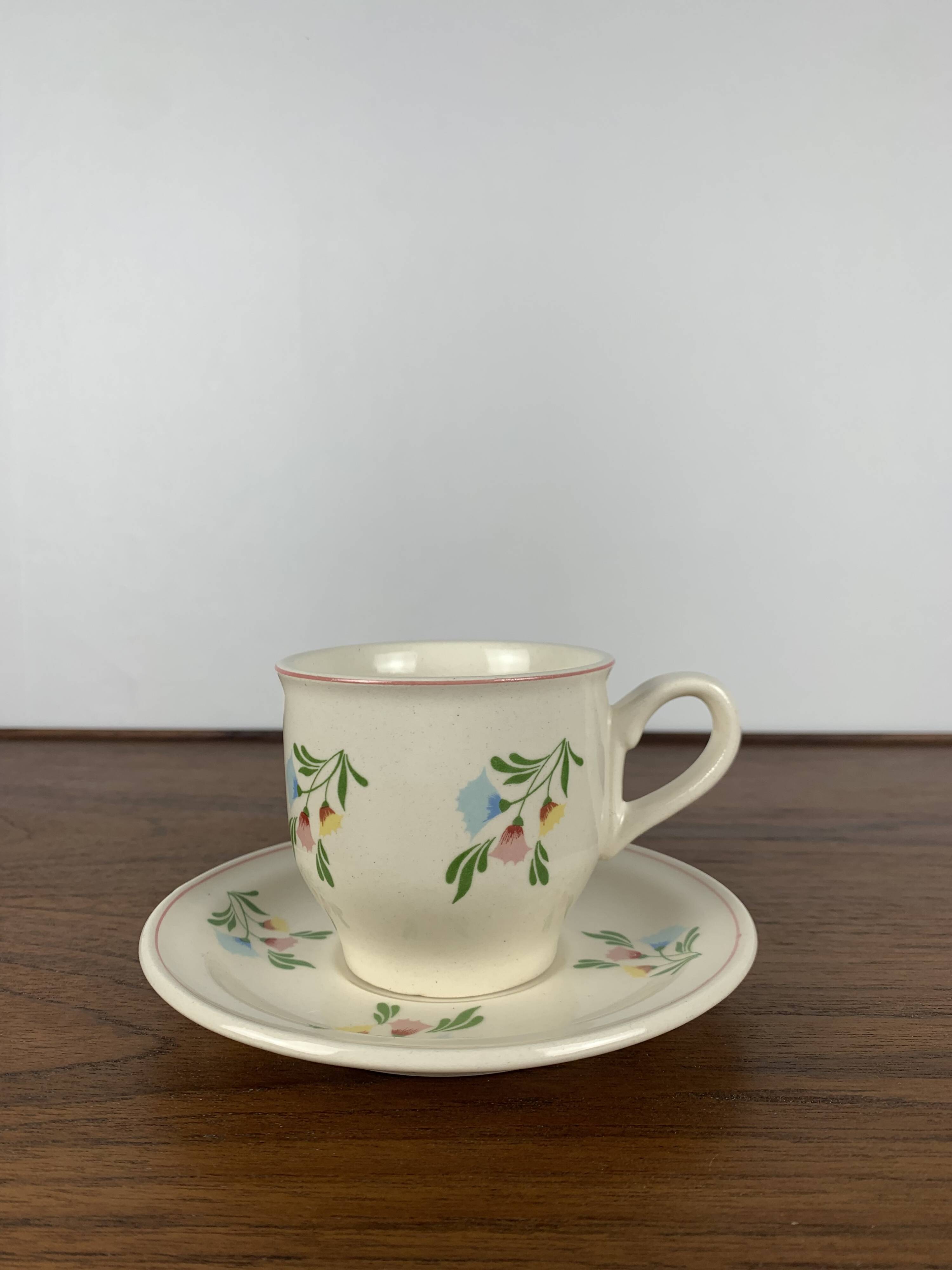 Set of 6 vintage cups + saucers, flower pattern, Germany