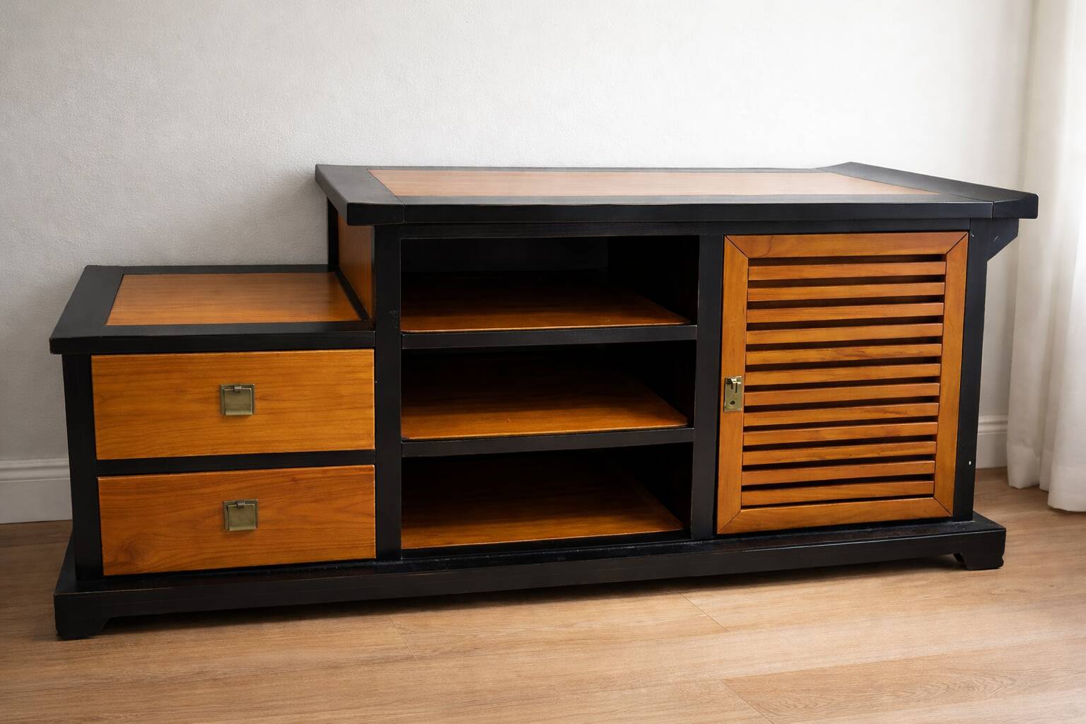 Solid wood buffet